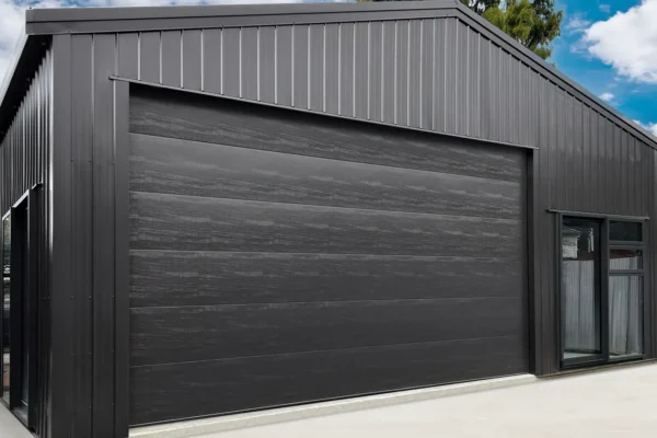 Large garage with accommodation, built by The Shed Company, North Auckland