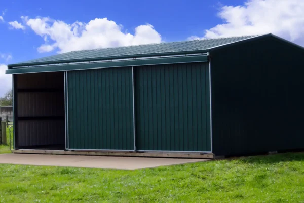 3-bay farm shed with sliding doors, built by The Shed Company, North Auckland